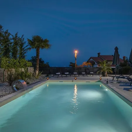 Adriatic, Enio With Swimming Pool, Panoramic Sew View, Free Parking Apartman *