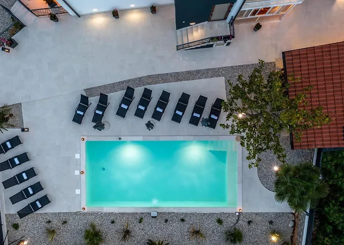 Adriatic, Enio With Swimming Pool, Panoramic Sew View, Free Parking Ičići