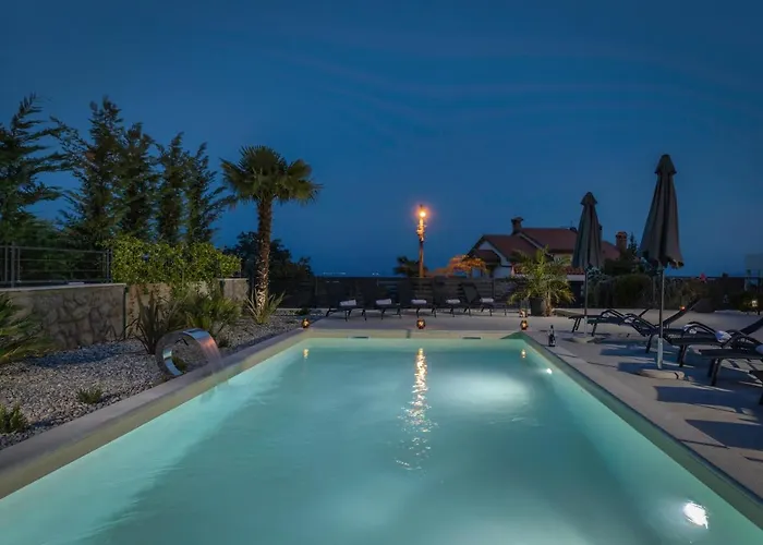 Adriatic, Enio With Swimming Pool, Panoramic Sew View, Free Parking Apartament *