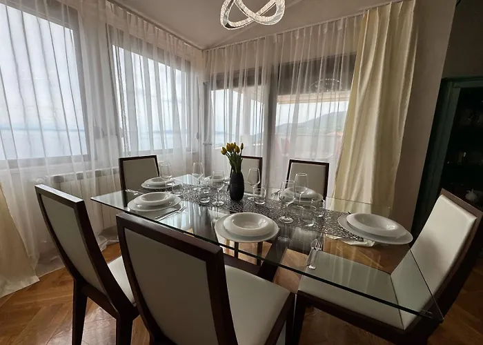 Apartament Adriatic, Enio With Swimming Pool, Panoramic Sew View, Free Parking