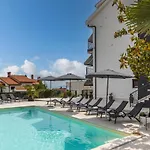 Adriatic, Enio With Swimming Pool, Panoramic Sew View, Free Parking شقة *