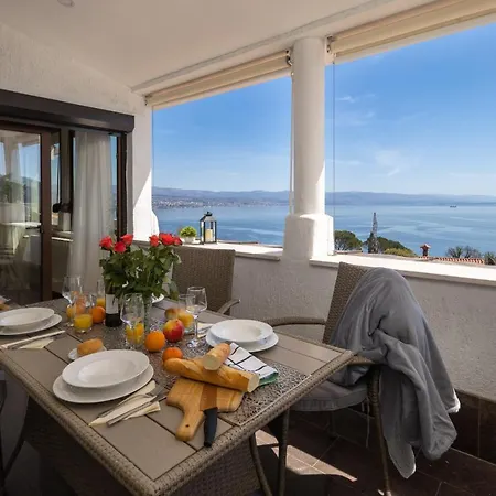 Apartmán Adriatic, Enio With Swimming Pool, Panoramic Sew View, Free Parking *